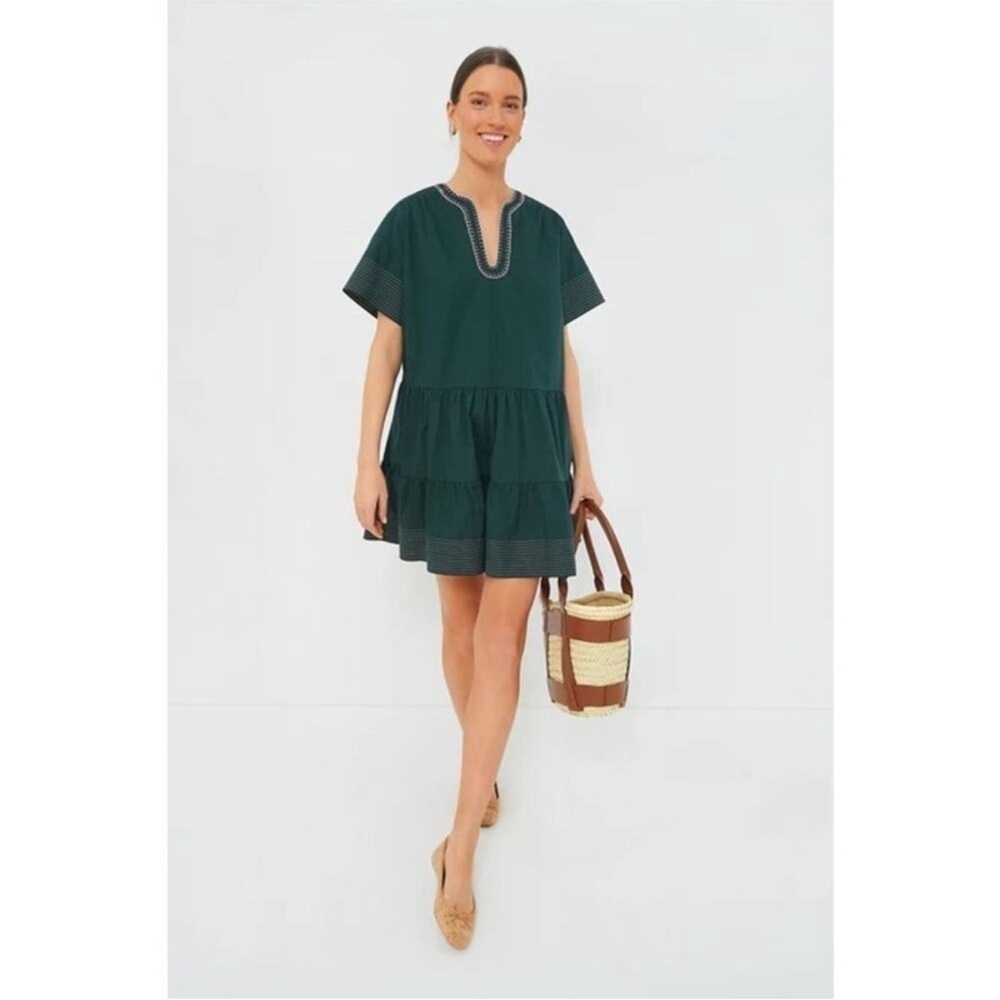 Pomander Place by Tuckernuck Evergreen Kinsley Dress L NWT Tiered Mini Shift - Picture 1 of 11
